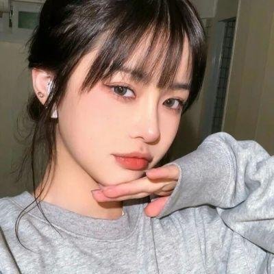 女孩舞步